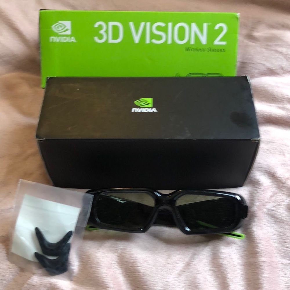 3 pair Nib 3D Nvidia vision 2 wireless glasses with cleaning cloth in the box
